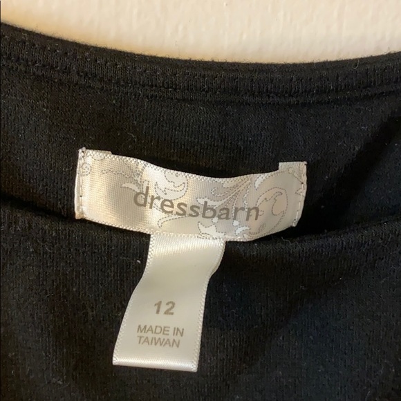 Women’s Dress - Picture 3 of 3